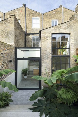 kitchen side return glass extension to terrace house